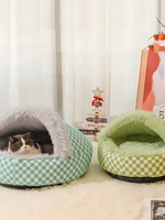 Cozy Cat Bed For Winter - Petal